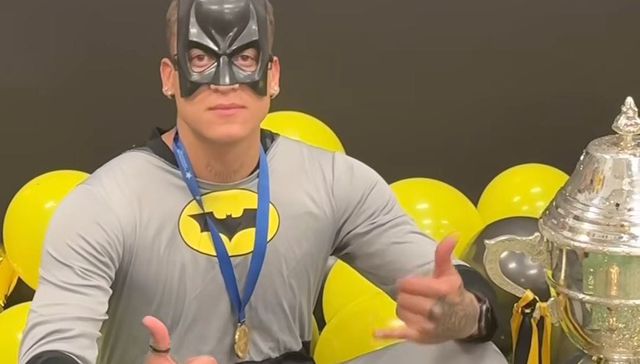 ¿Por qué tan serio?