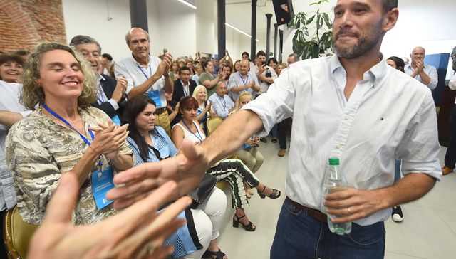 Y en esta esquina…