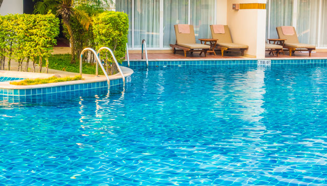 Agua limpia y cristalina