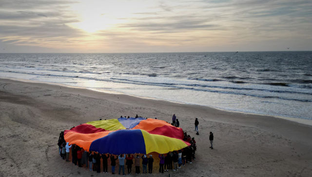 Car One brindó transporte para que niños de escuelas rurales conozcan el mar