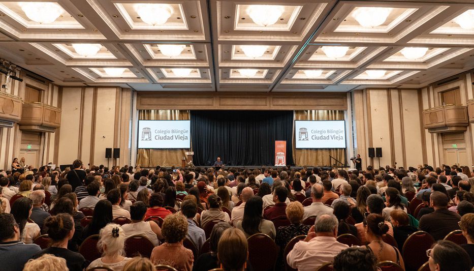 El Radisson Victoria Plaza Hotel recibió a la comunidad educativa del Colegio Bilingüe Ciudad Vieja para celebrar 35 años de trayectoria transformadora. Foto: cedida a Montevideo Portal