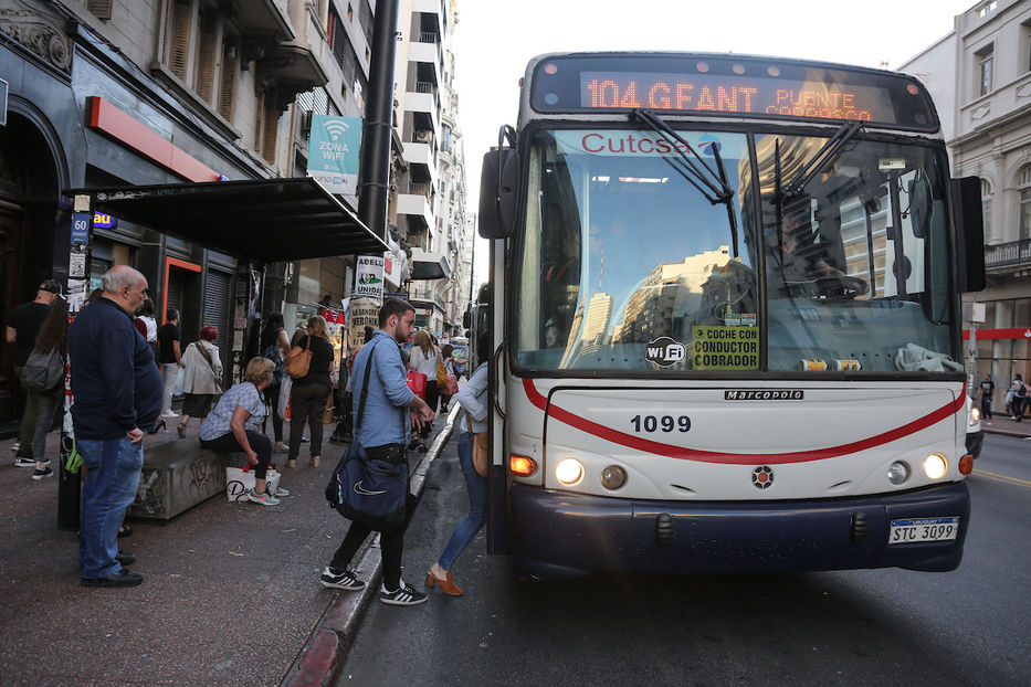“Están prontas las cámaras”: así es como la IM multará por invadir carriles de solo bus