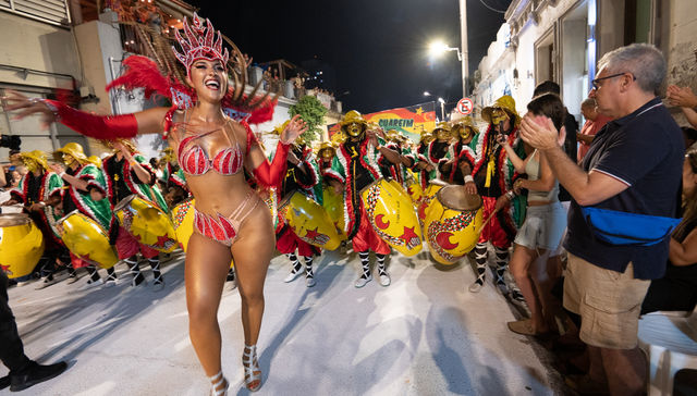 Al compás del tamboril