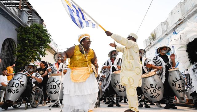 Al compás del tamboril