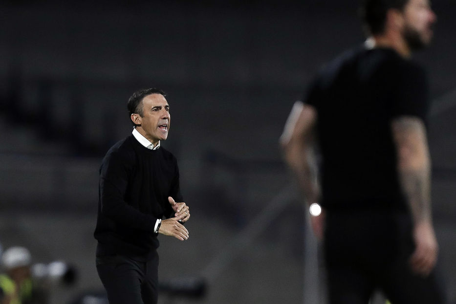 Por una changa y efectivo