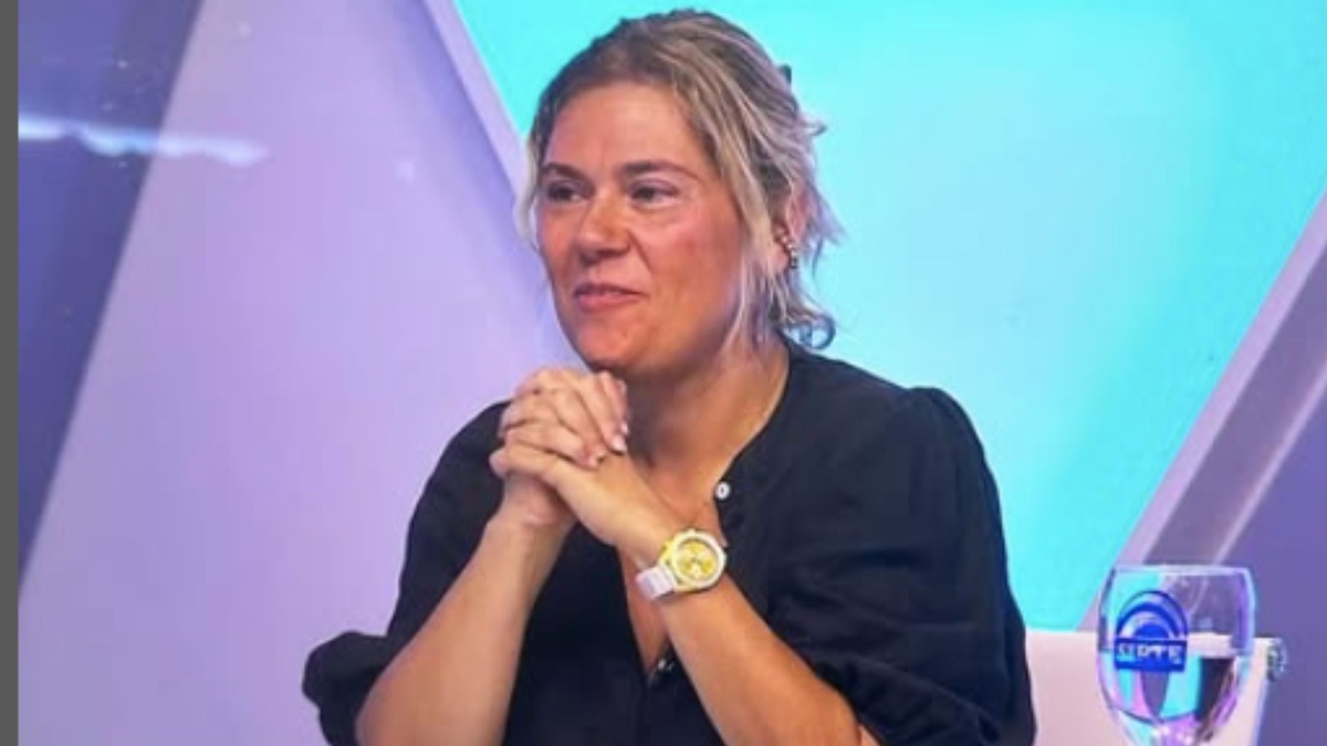 Bergara designó a una comunicadora como nueva secretaria en la Intendencia de Montevideo