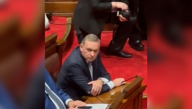 Con la peor de las ondas