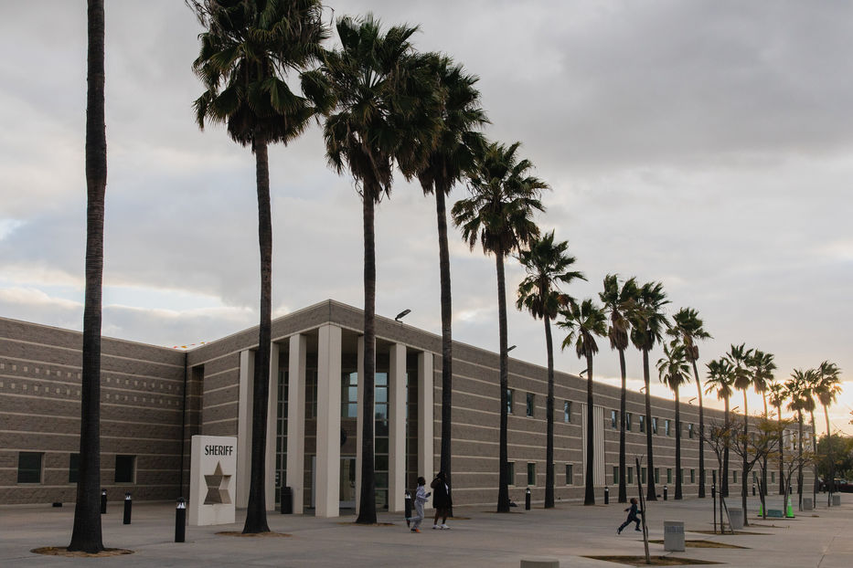 POR THE NEW YORK TIMES