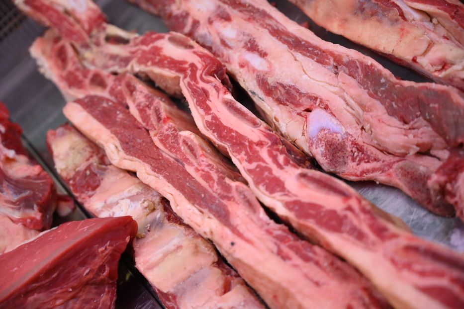 De carne somos