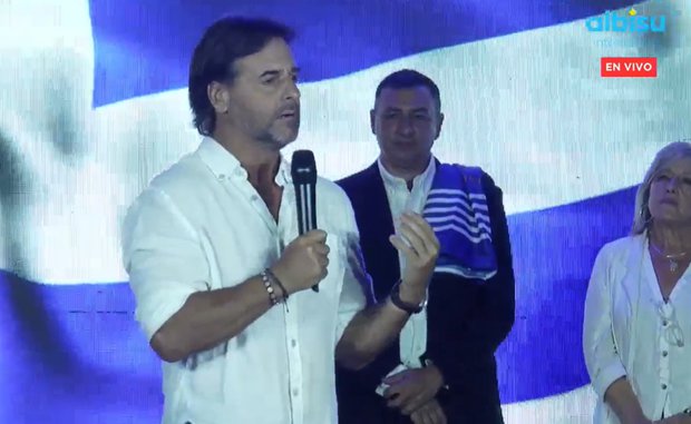 Foto: Captura de Facebook Carlos Albisu