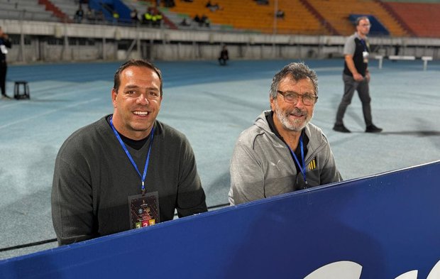 Ruglio y Walter Olivera en el estadio Félix Capriles de Cochabamba. Foto: WhatsApp Ignacio Ruglio