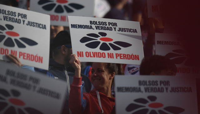 Blanco o negro, gris nunca