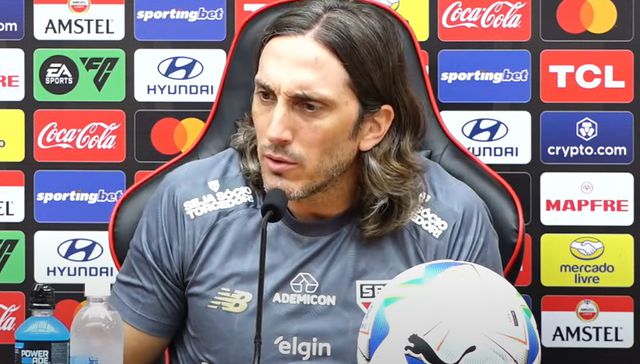 ¿Qué está falando?