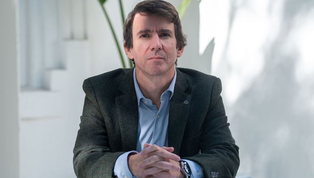 ¿Quién escribe la columna?