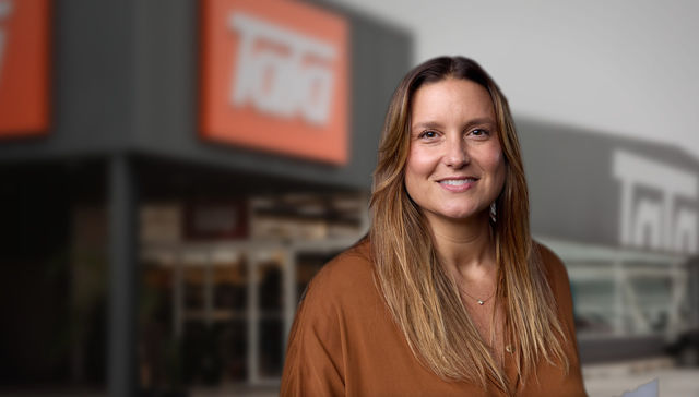 Con raíz en la comunidad