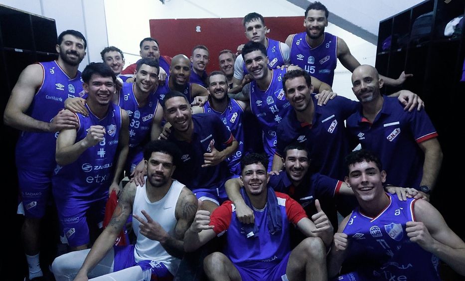 El primero, adentro
