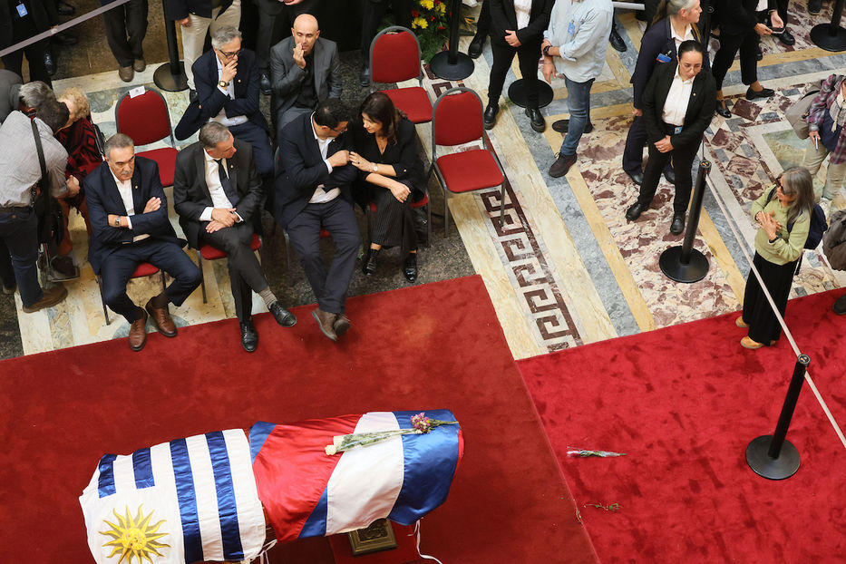 Velatorio de José Mujica. Foto: Carlos Lebrato / FocoUy