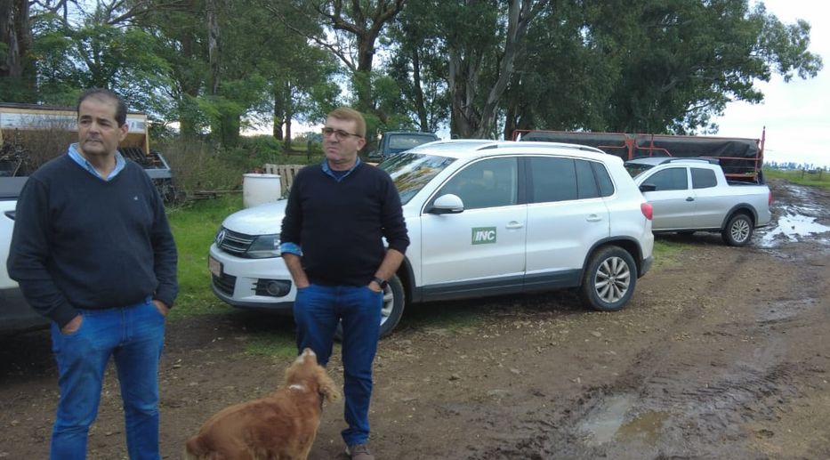 Dos bibliotecas rurales