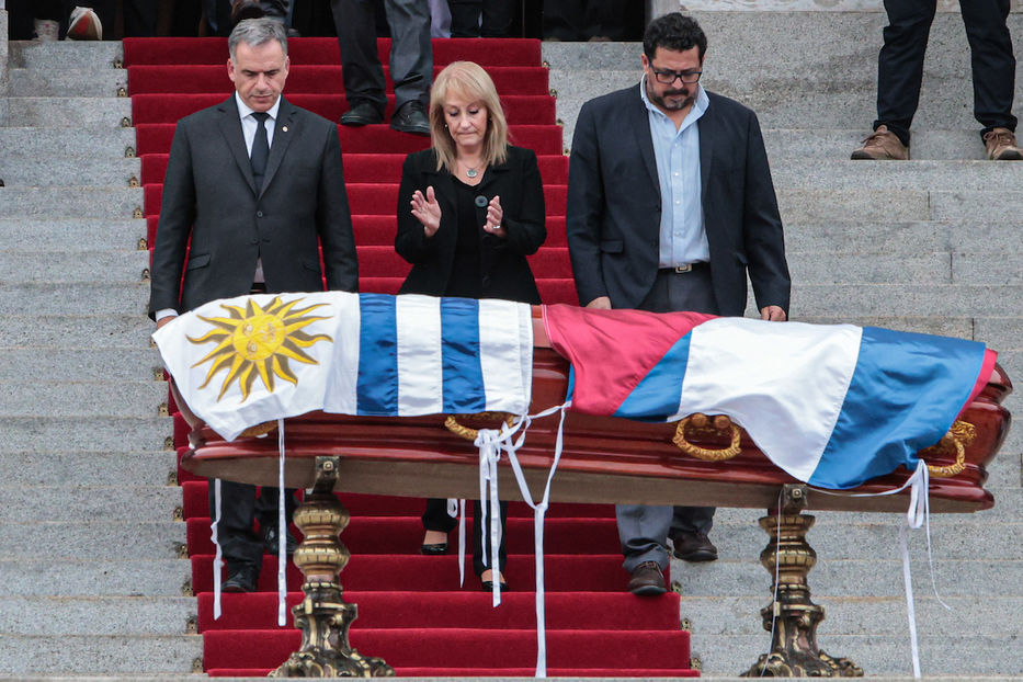 Su último saludo en el escenario