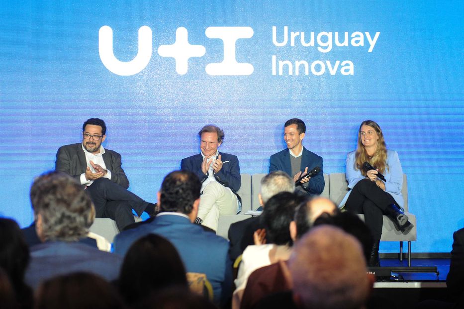Presidencia lanzó el programa "Uruguay Innova", dedicado a la ciencia y tecnología