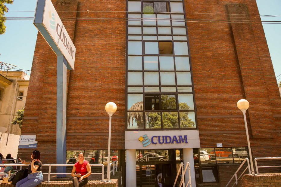 ¿Cú-dam o Cu-dám?