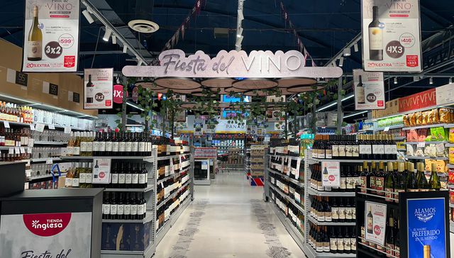 Vino de lejos