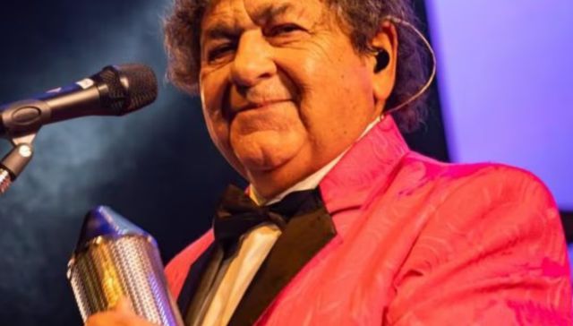 Les llegó su picudo rojo