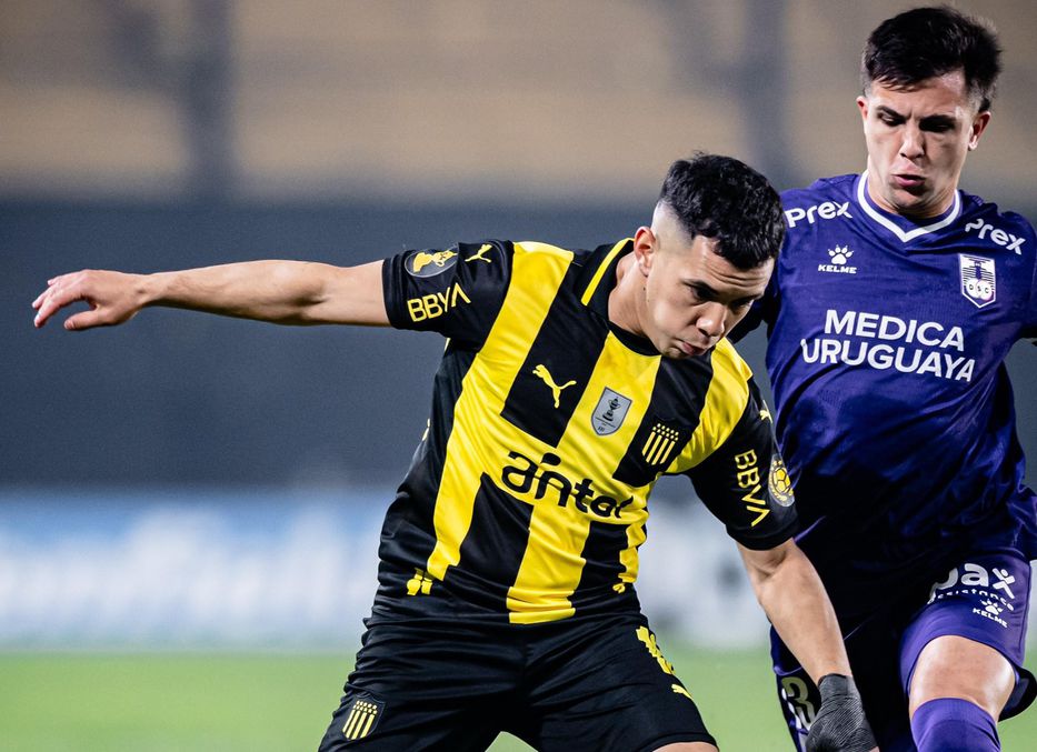 Dos aspirantes, uno sigue