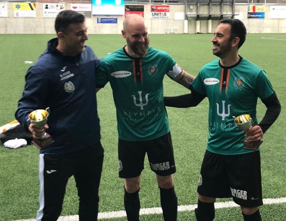 Carlos Peppe campeón de la Copa Constitució con Sant Julia. Foto: Instagram @edupeppe