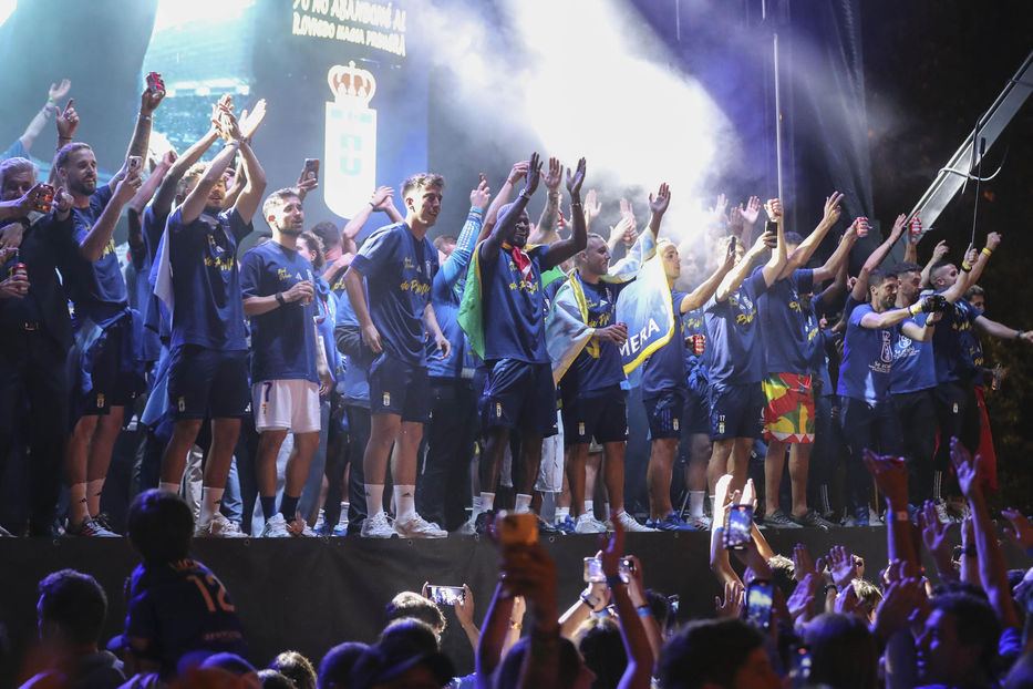 España: Oviedo, de Viñas, consiguió un agónico e histórico ascenso a primera tras 24 años