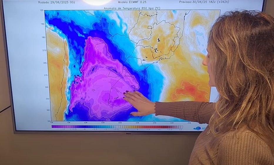 Julio viene congelado