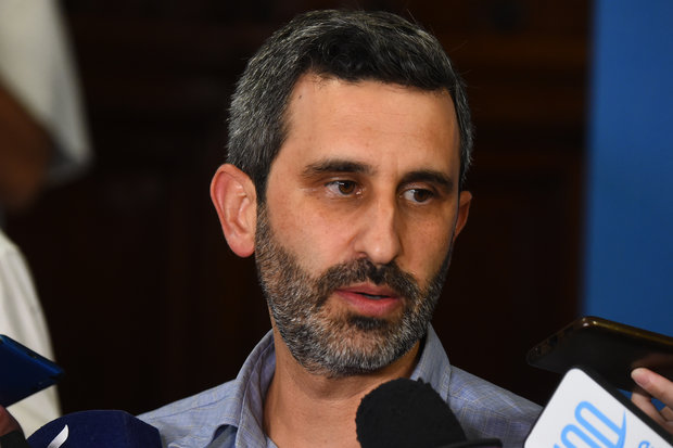 Gobierno aplicó medidas “contracíclicas” y evitó suba mayor de combustibles, dijo Caggiani