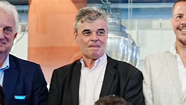 Según el cristal