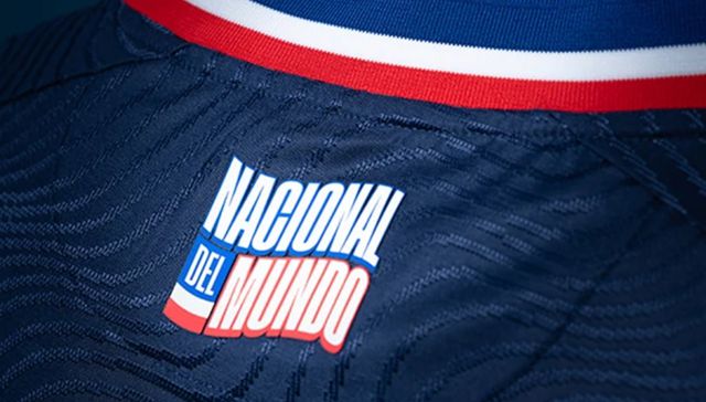 De la tribuna a la cancha