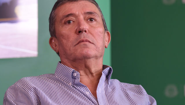 Si esto no es parada...