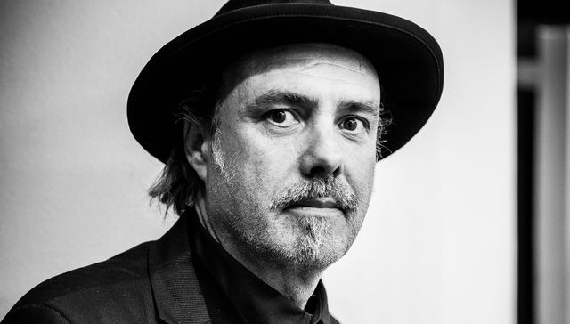 Barco prendido fuego