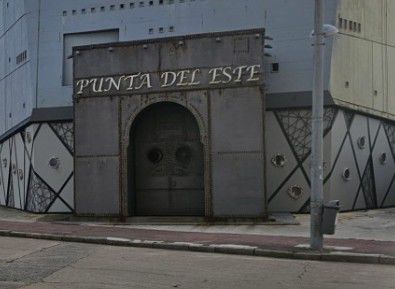 Por la puerta de atrás