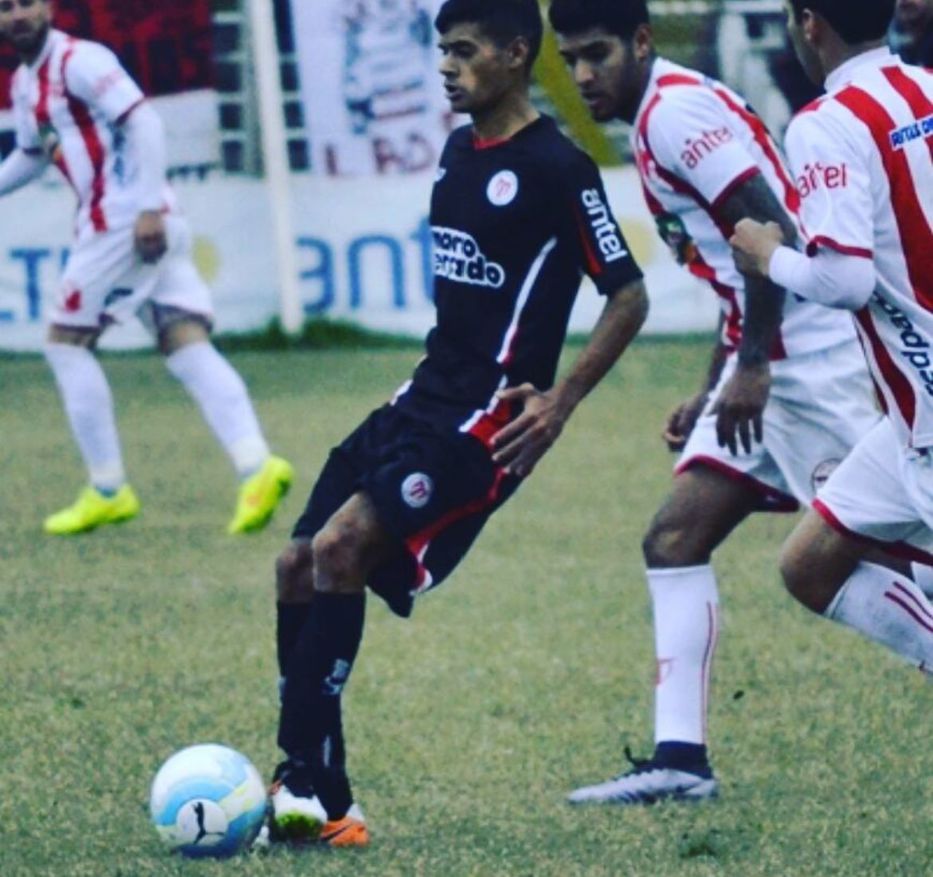 Esteban Mascareña jugando en River Plate. Foto: Instagram @estebanmas21