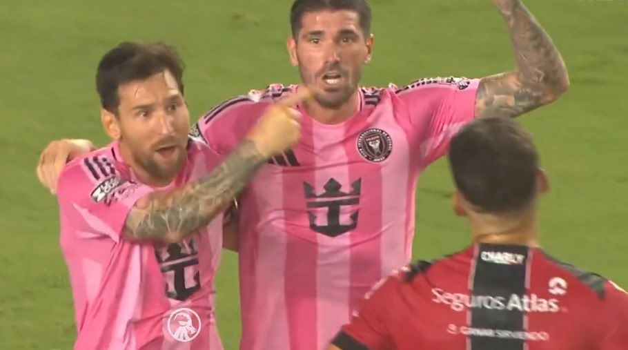 Lo que pasa en la cancha…