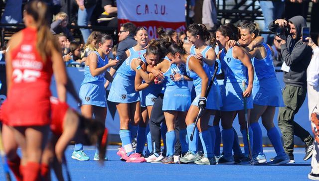 Contentas y bronceadas