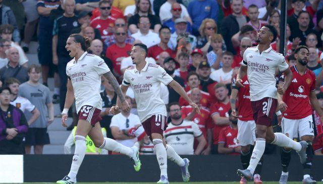 Con el pie izquierdo