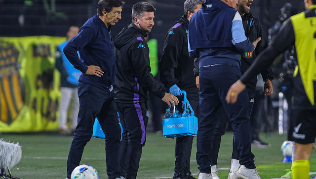 A costas del plantel