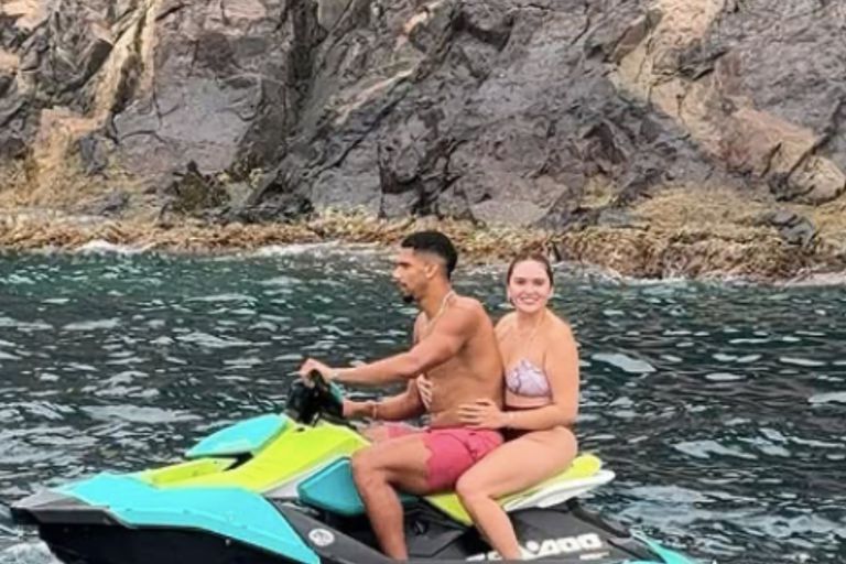 Moto de agua y relax: Araujo mostró sus vacaciones soñadas en familia en el Mediterráneo
