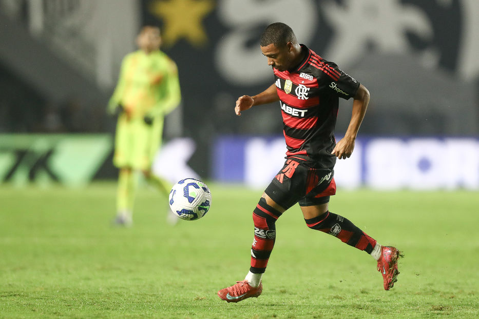 Nicolás de la Cruz trabajó en campo y Flamengo se ilusiona con su vuelta a la actividad, Bielsa también