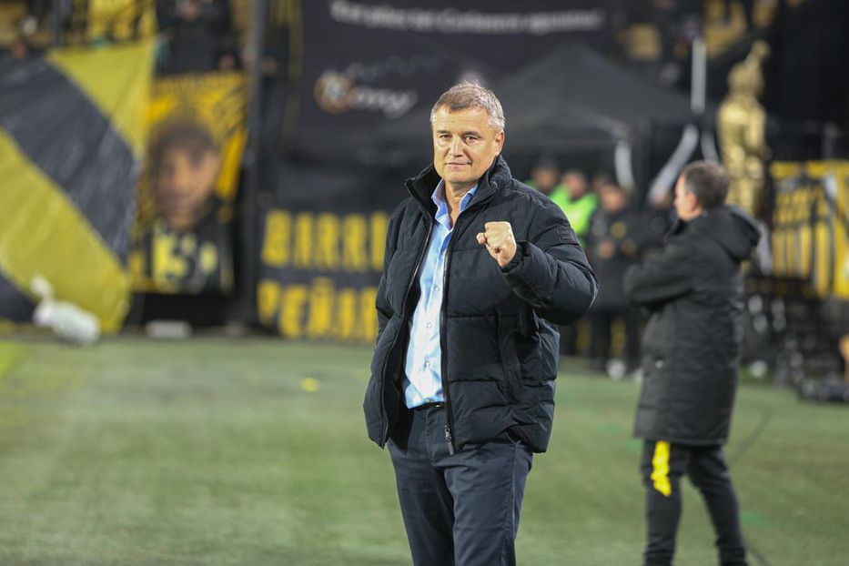 Diego Aguirre tras el 1-0 de Peñarol ante Racing: “A meter no nos va a ganar nadie”