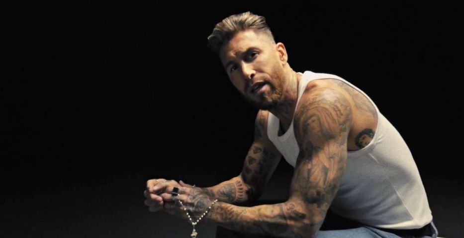 Como cantante, gran futbolista