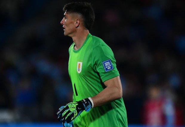 Con Sergio Rochet de titular: el once que perfila Uruguay ante Argelia este martes