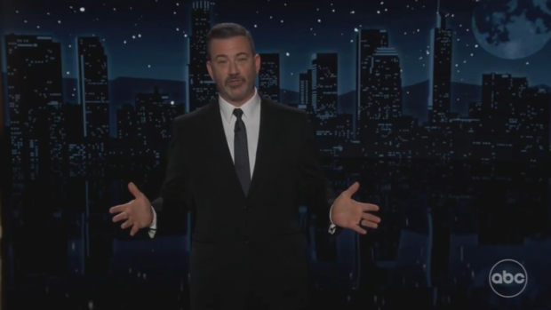 Trump pide castigar a Jimmy Kimmel por llamar  “viuda expectante” a la Primera Dama