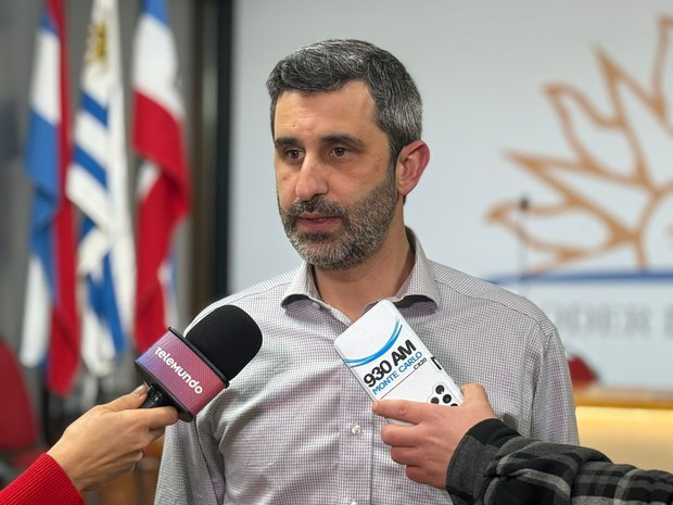 Caggiani anunció “tres proyectos de ley” para regular viáticos y subsidio de los políticos