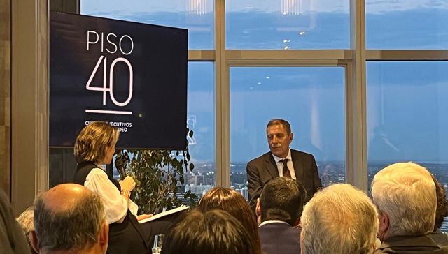 No escatimó en adjetivos